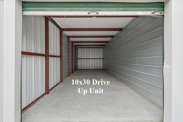 25 olcott drive - 10x30